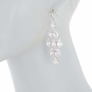 CAROLEE Kite Chandiler Earrings